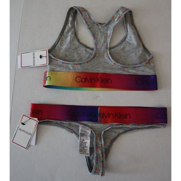 Calvin Klein Intimates Sz XS Gray Heather Unlined Bralette Bra & Thong Set $50 - Picture 2 of 4